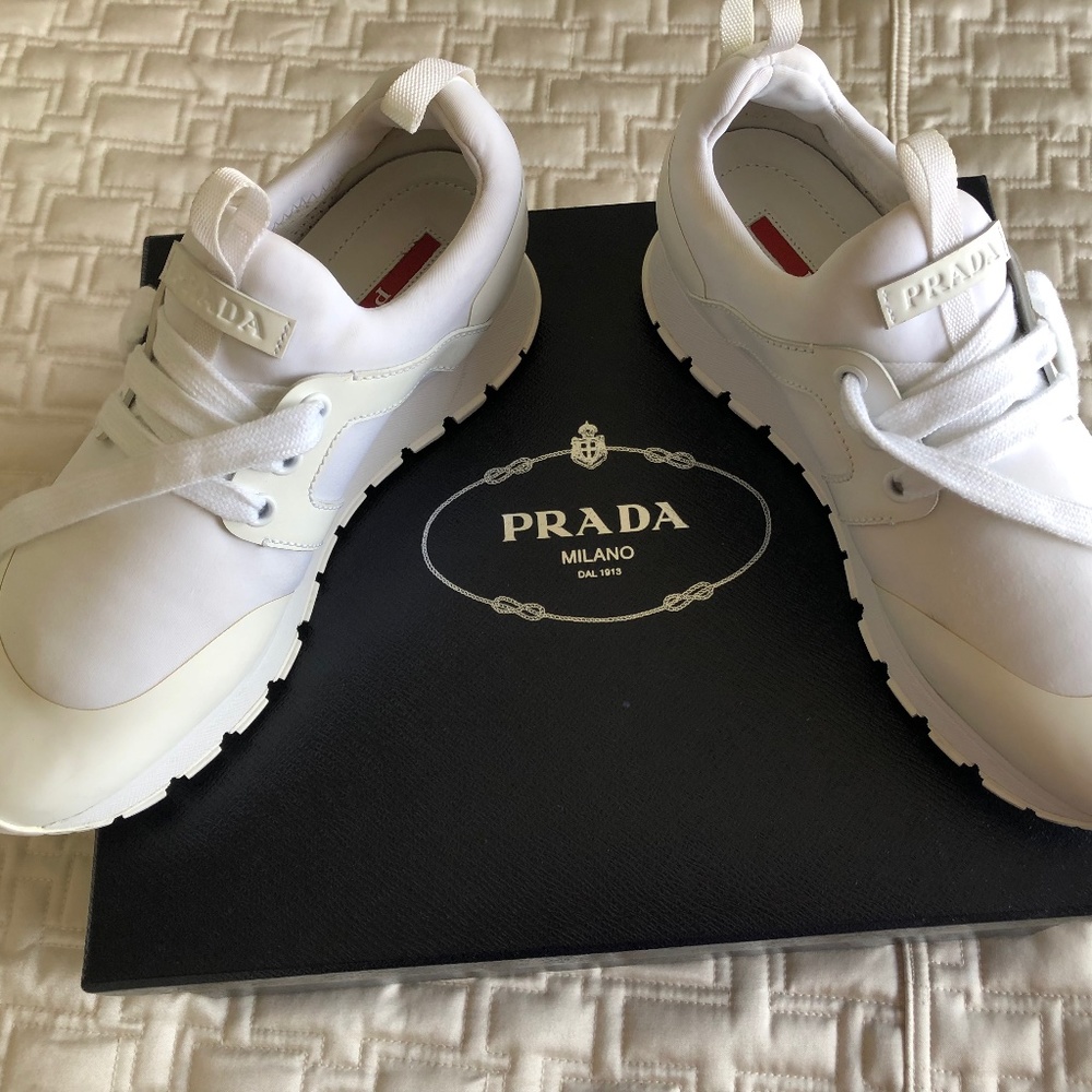 PRADA Leather Sneakers with Laces. ***** FITS A SIZE 6